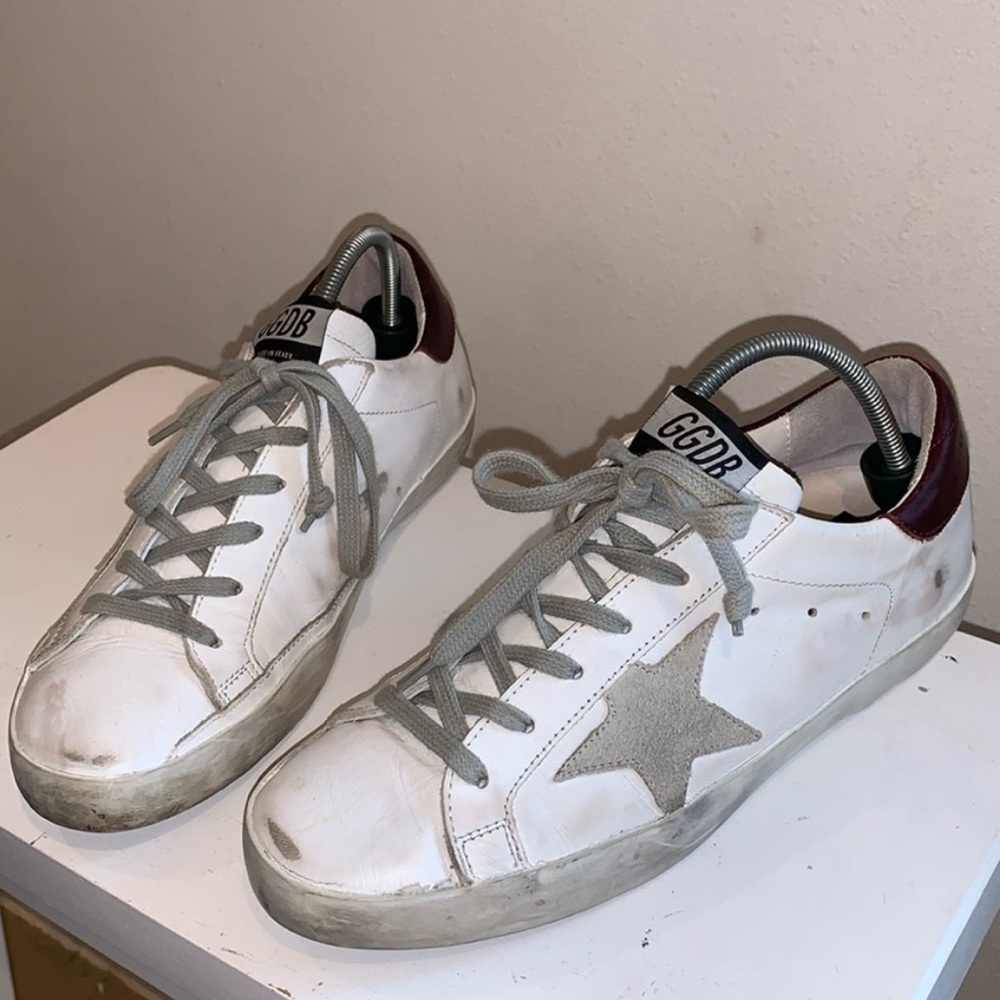 GOLDEN GOOSE SUPERSTAR SNEAKERS
WHITE/BURGUNDY/GREY size 37